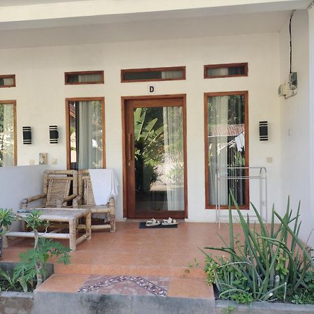 Apartmán Ebucu Kuta  Pokoj fotografie